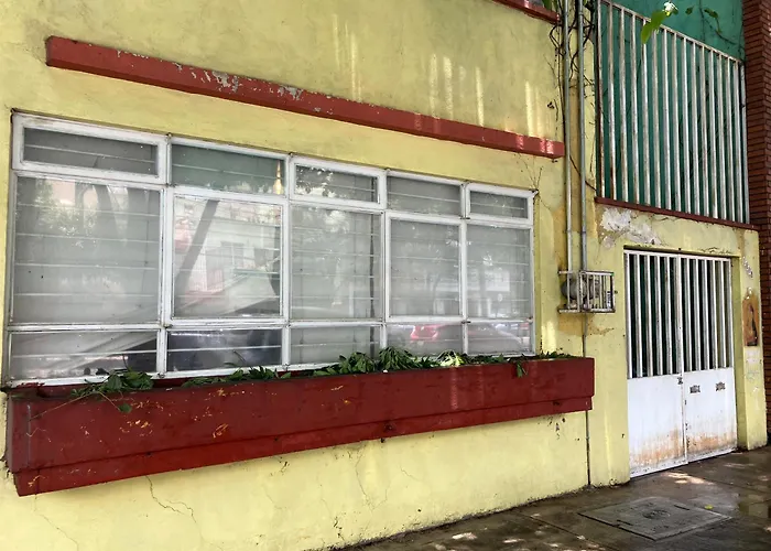 Quiote 1808 Hostel *