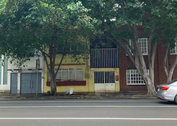 Hostel Quiote 1808 *